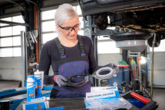 7b3899ba1628a0d3ebf7ada2ab6199b